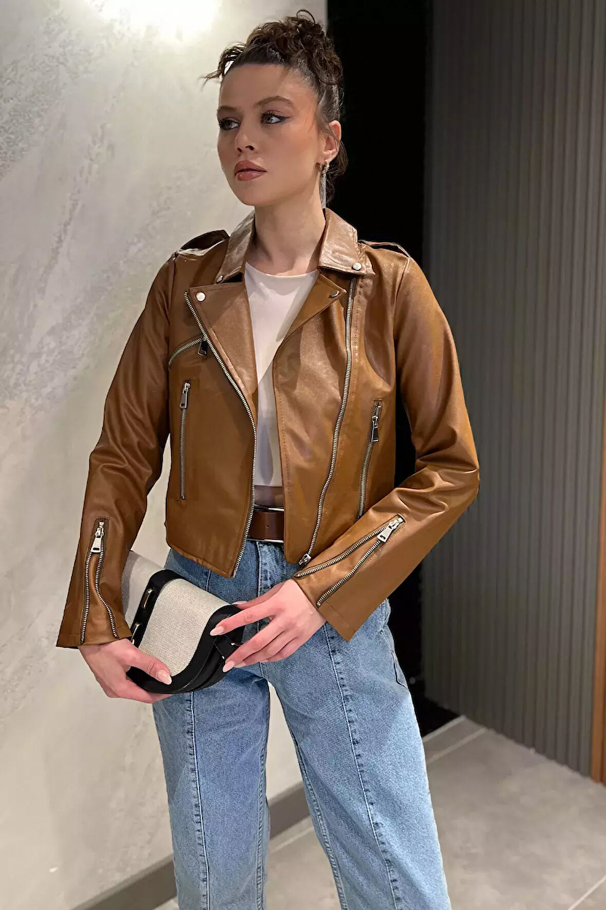 Kadın Fermuarlı Crop Top Suni Deri Ceket