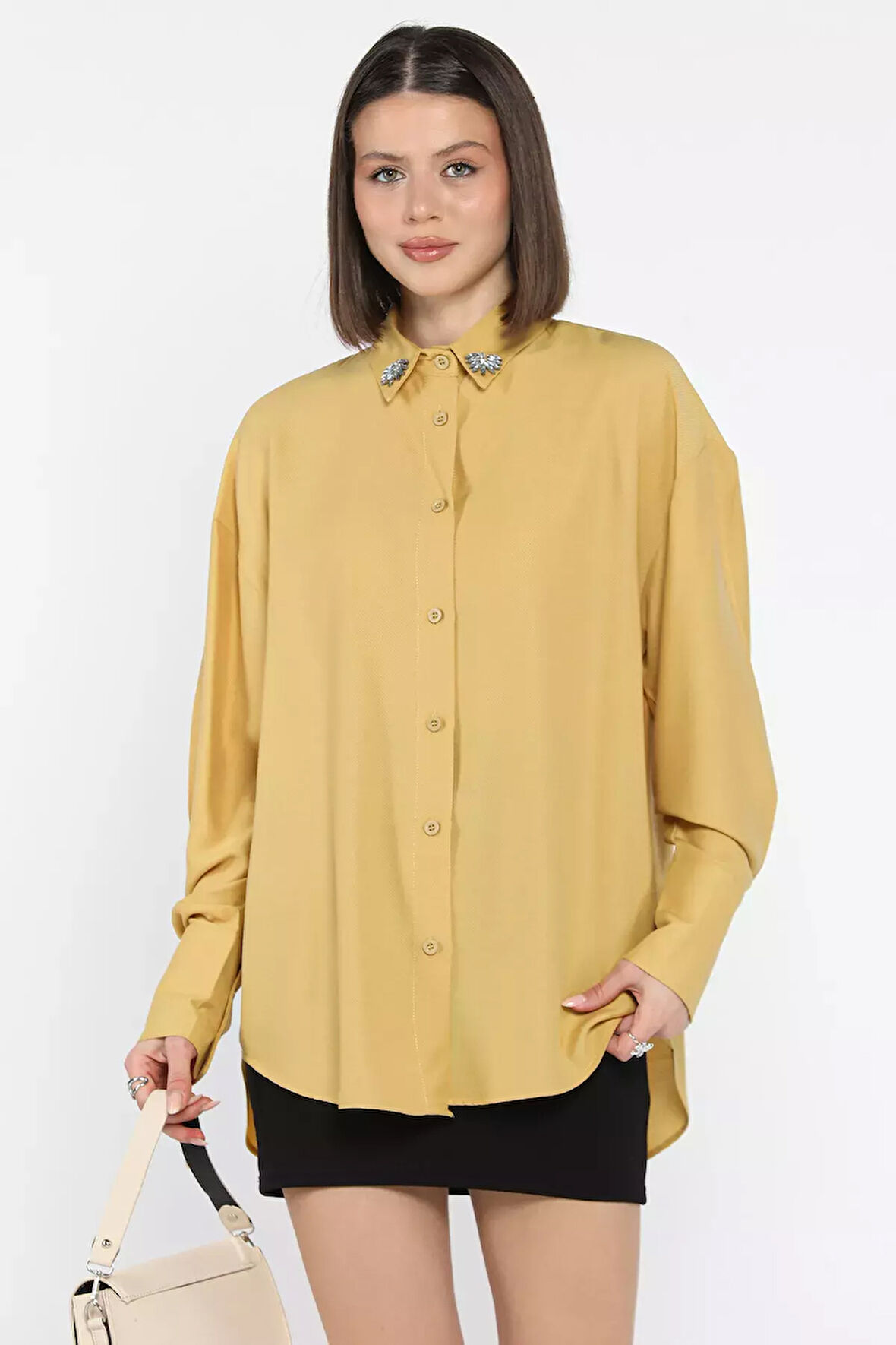 Kadın Yaka Taş İşlemeli Kendinden Desenli Gömlek