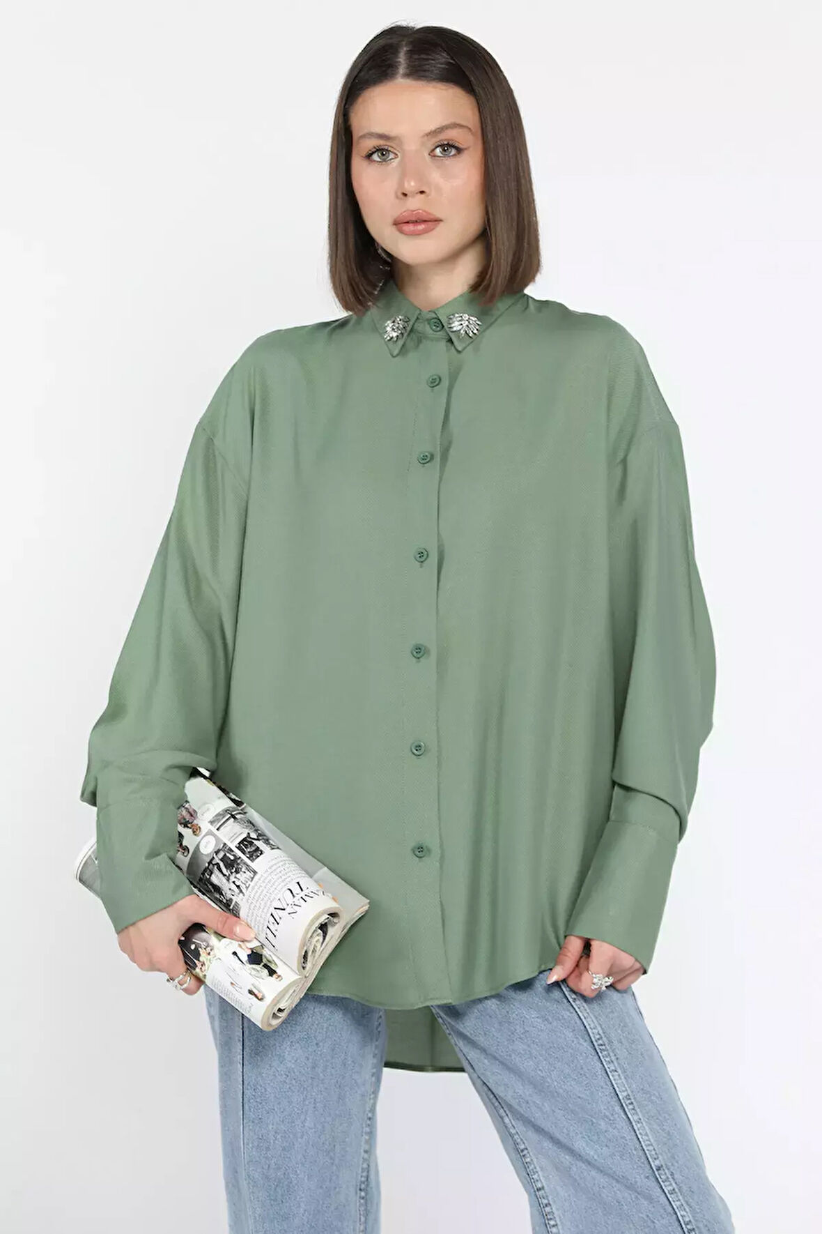 Kadın Yaka Taş İşlemeli Kendinden Desenli Gömlek