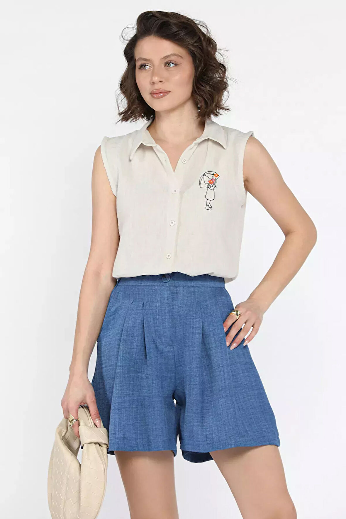 Kadın Bel Büzgülü Pileli Bol Kesim Yüksek Bel Şort