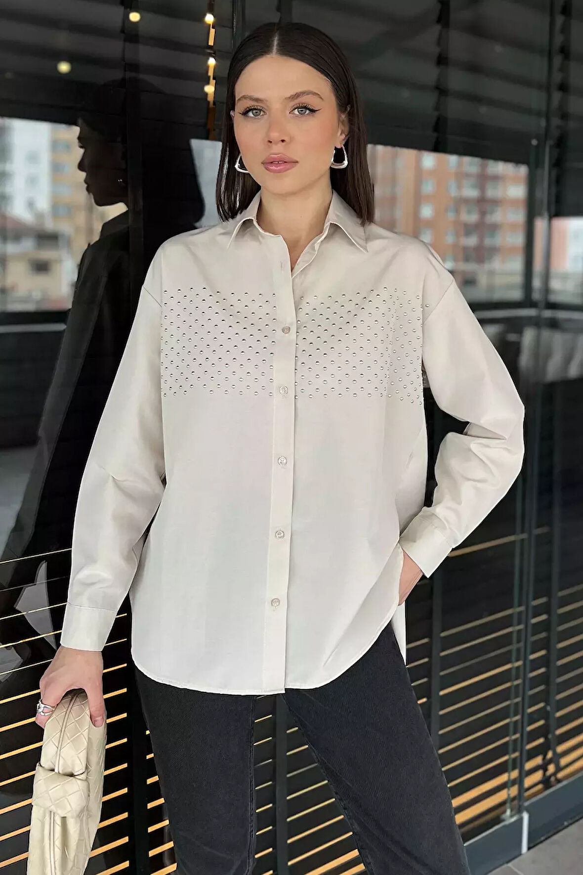 Taş Detaylı Oversize Kadın Gömlek