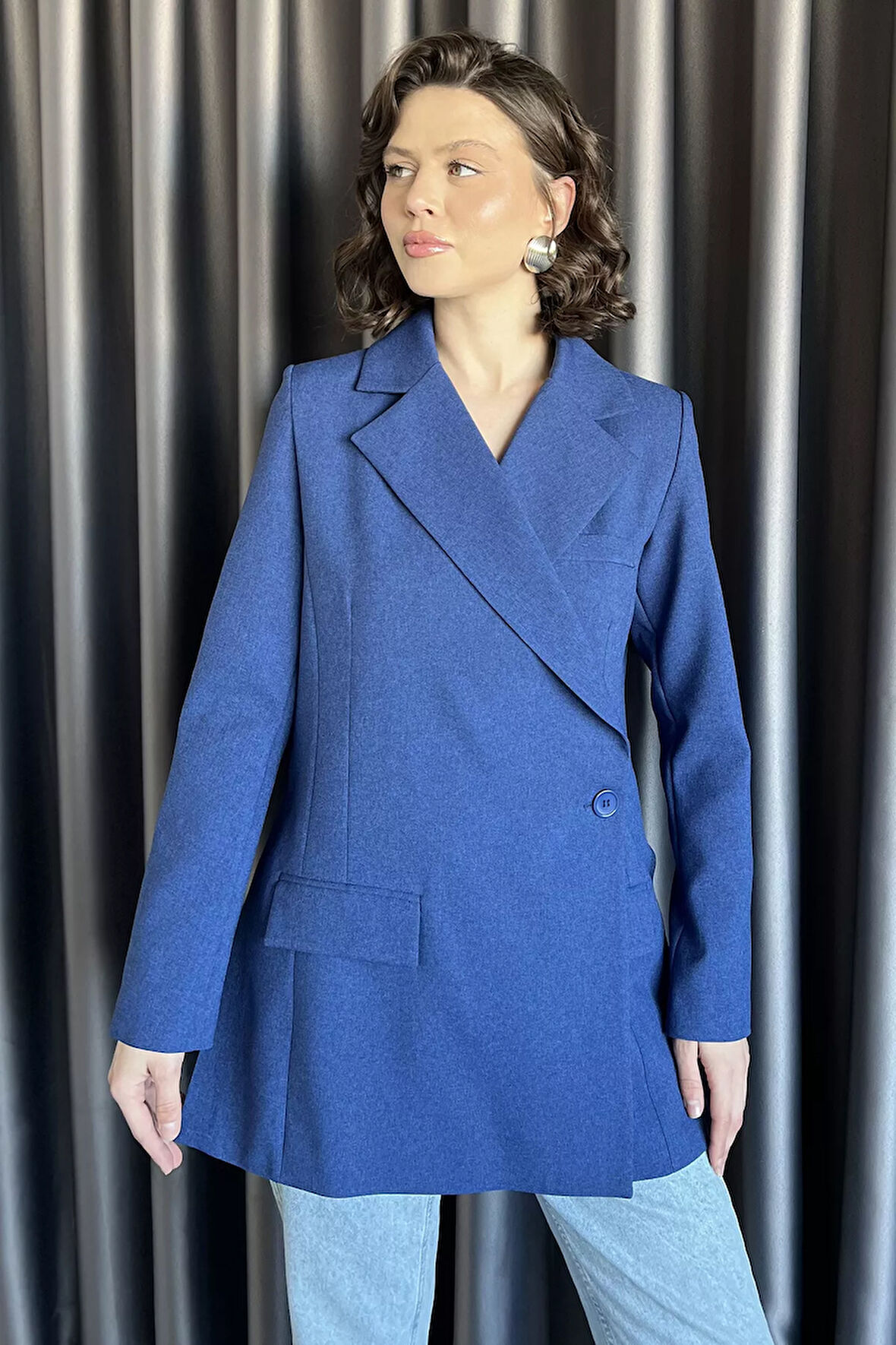 Yan Yırtmaçlı Astarlı Kadın Blazer Ceket