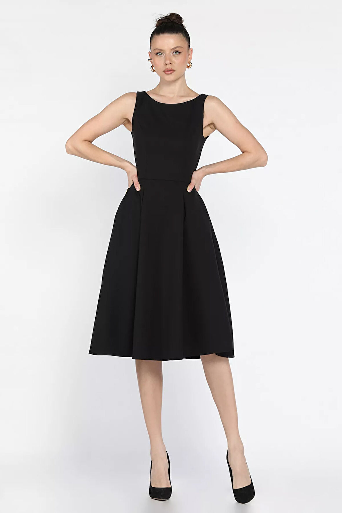 Kadın Fermuarlı Cepli Kolsuz Elbise