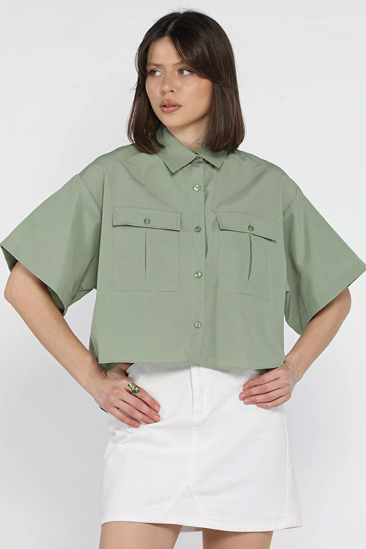 Kadın Çift Cepli Kısa Kol Gömlek