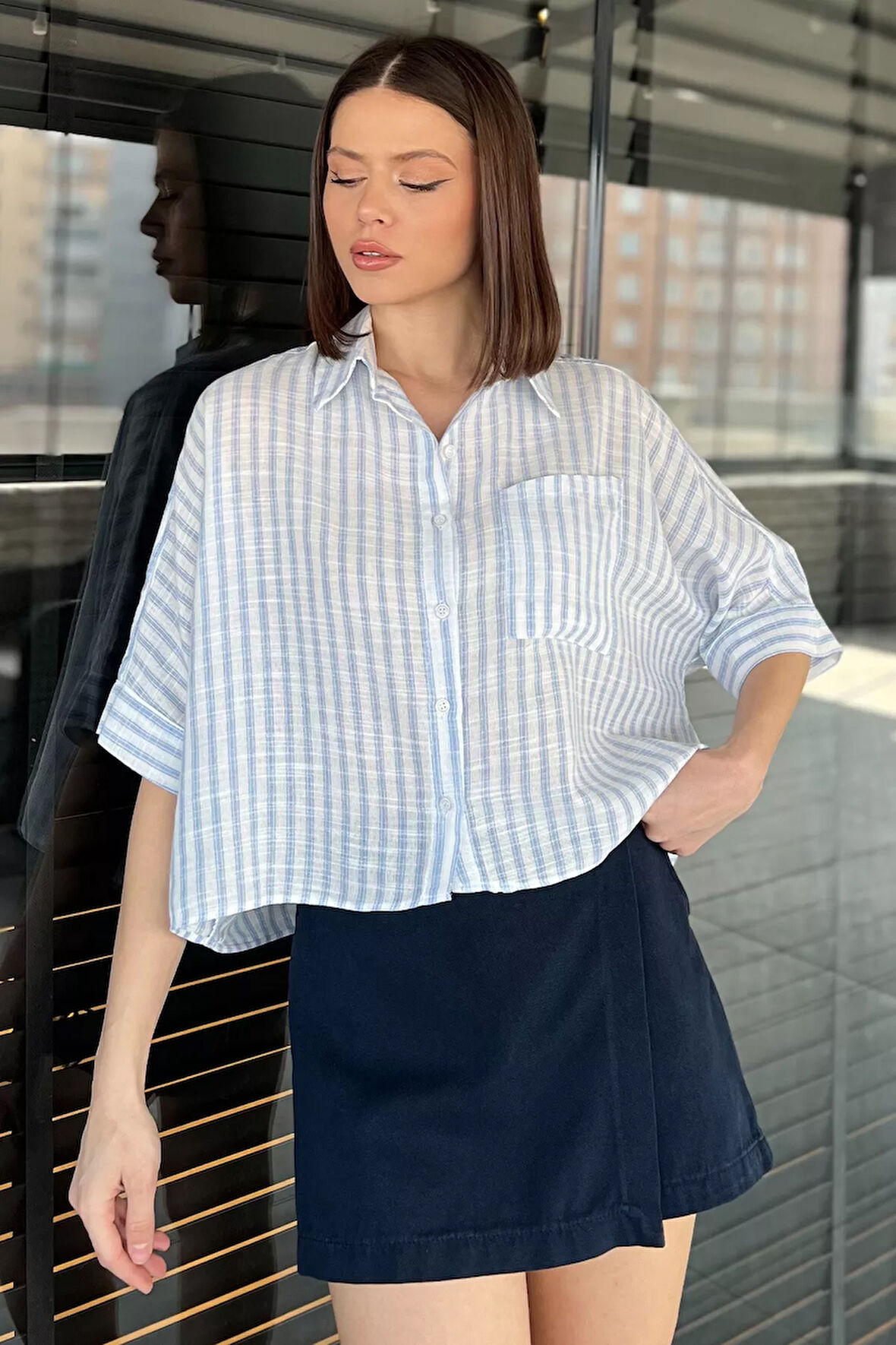 Kadın Tek Cepli Çizgi Desenli Oversize Gömlek