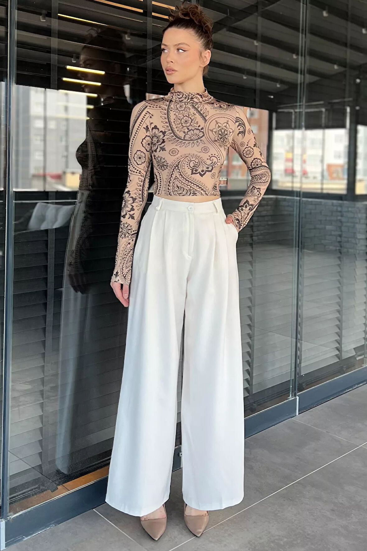 Kadın Yüksek Bel Pileli Kumaş Pantolon