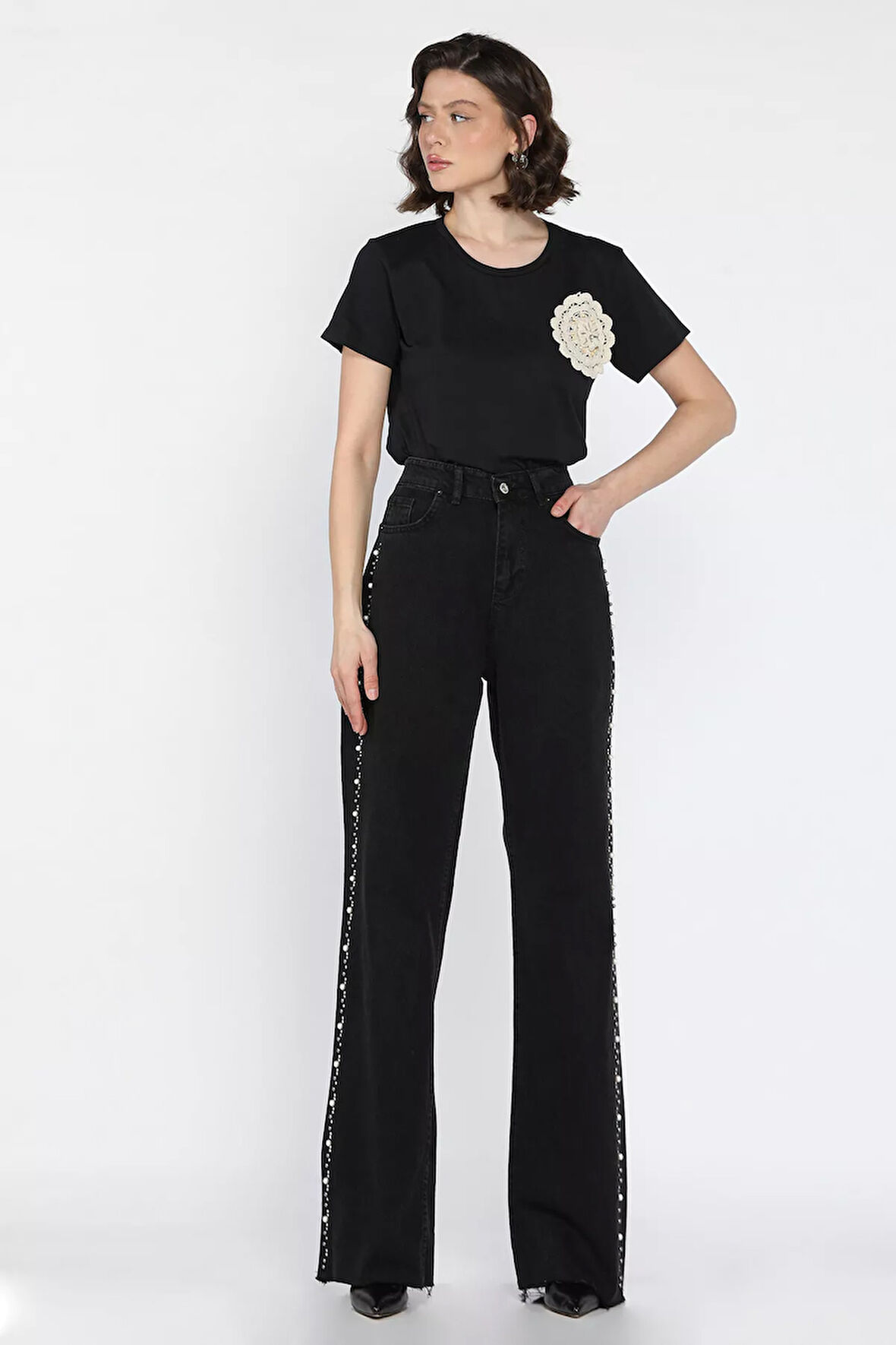 Kadın Kesik Paça Taş İşlemeli Jean Kot Pantolon