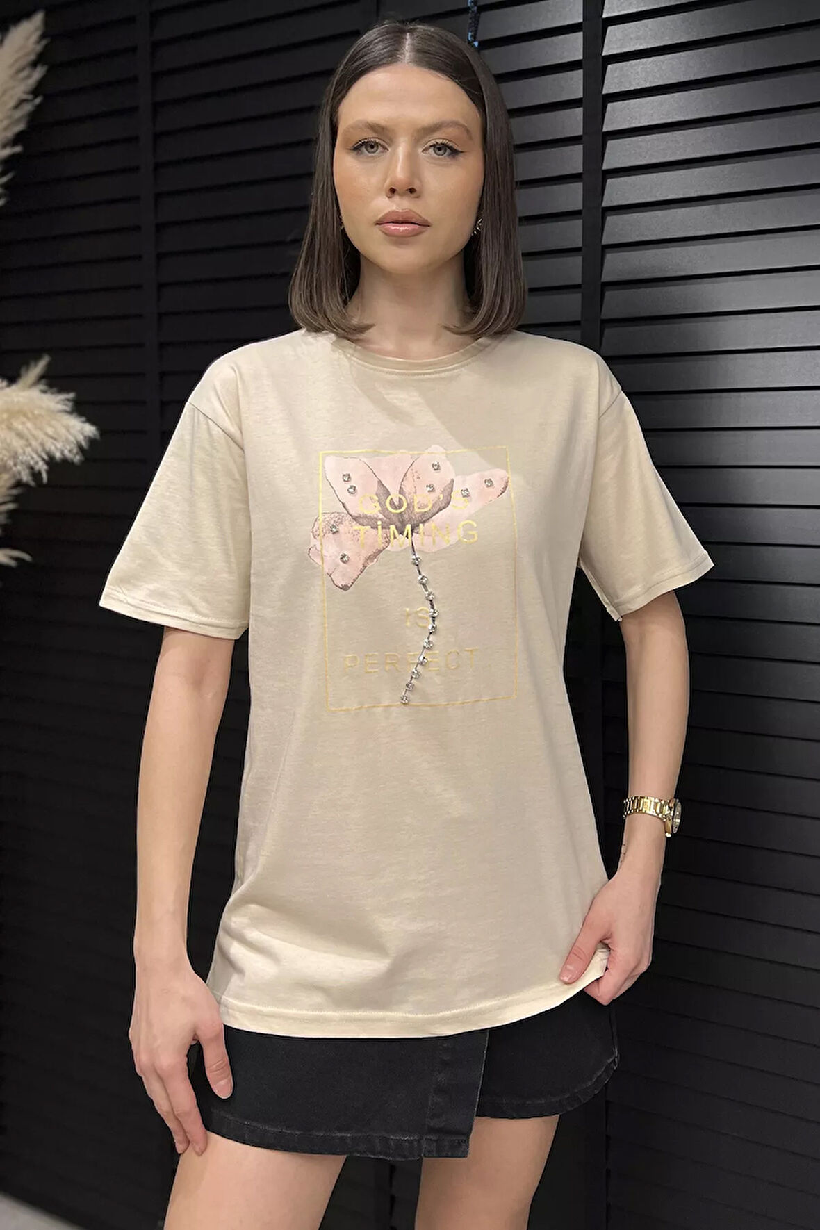 Bisiklet Yaka Taş Detaylı Baskılı Kadın Tişört