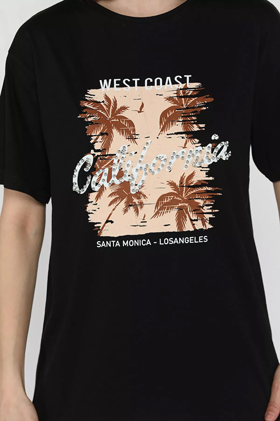 California Baskılı Taşlı Bisiklet Yaka Kadın Tişört