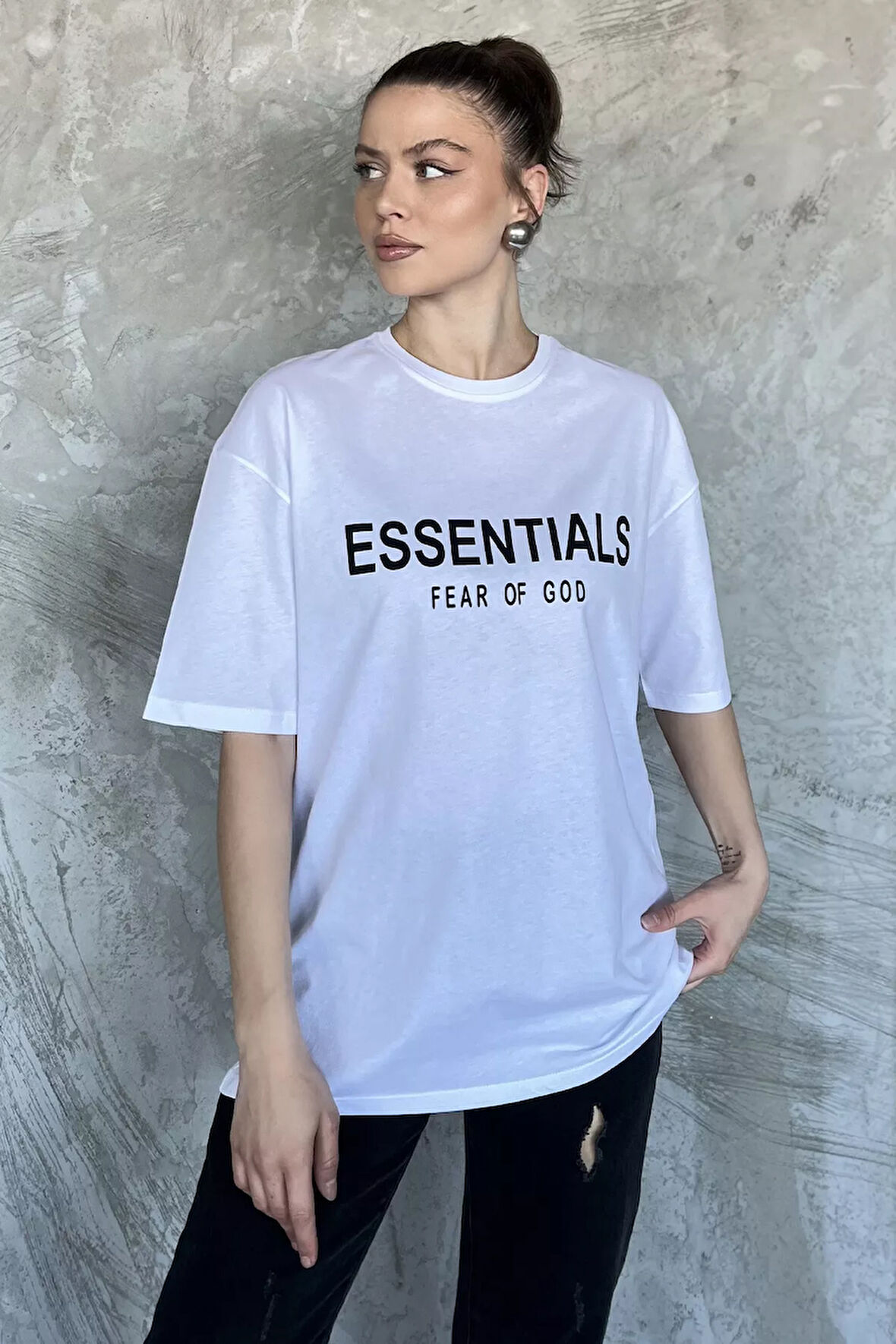 Bisiklet Yaka Ön Baskılı Kadın Tişört