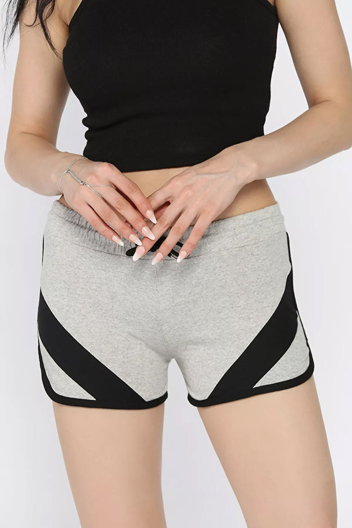 Biyeli Kadın Baskılı Mini Şort