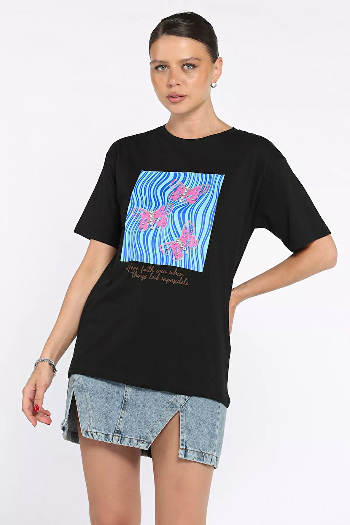 Kadın Bisiklet Yaka Baskılı Taş İşlemeli Tişört