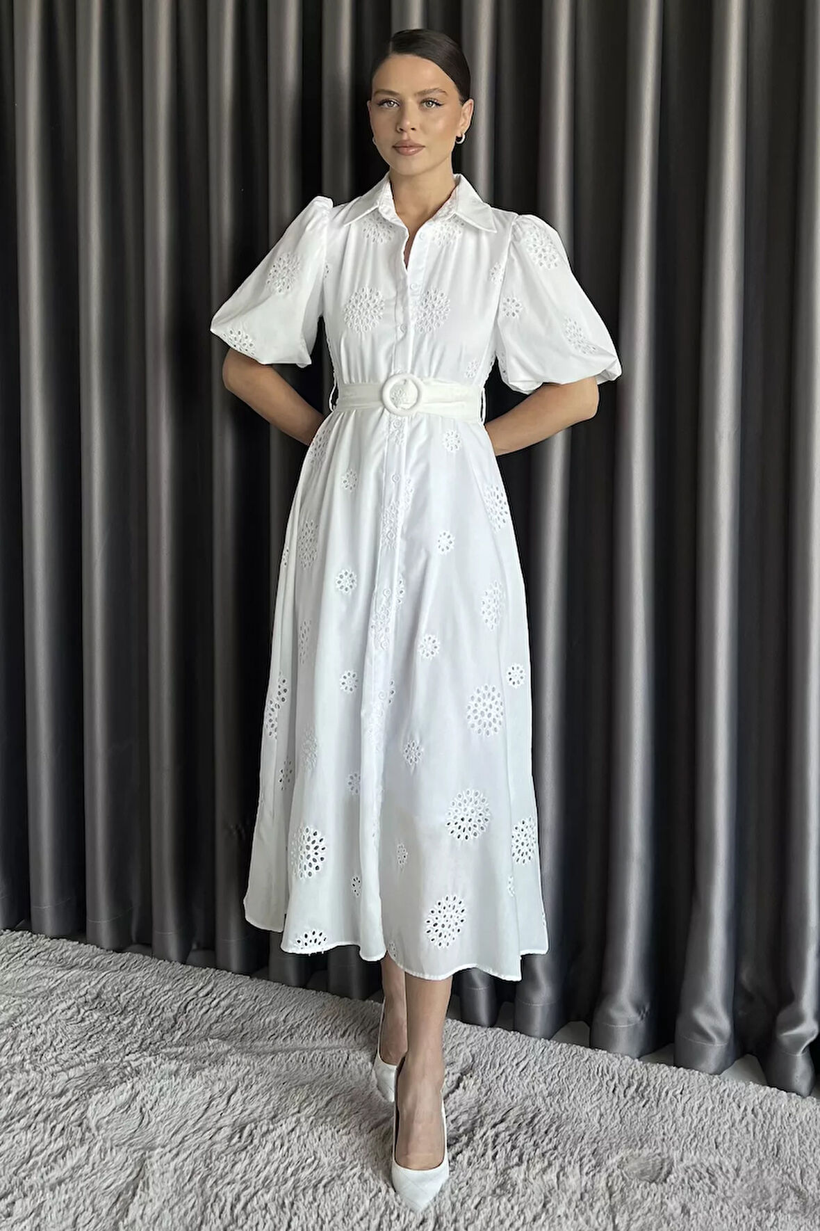 Gömlek Yaka Boydan Düğmeli Kemerli Elbise