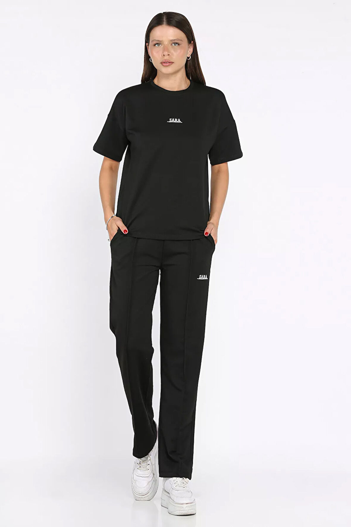 Kadın Çima Detaylı Nakışlı Pantolon Tişört İkili Takım