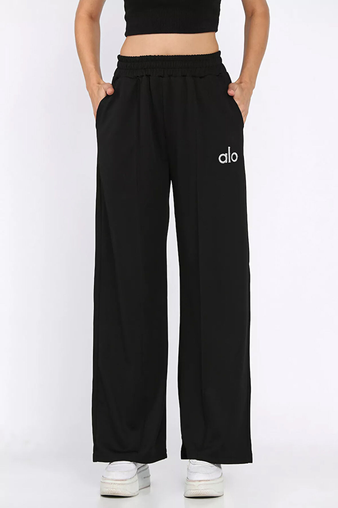 Kadın Yüksek Bel Nakış Detaylı Çimalı Palazzo Eşofman Altı