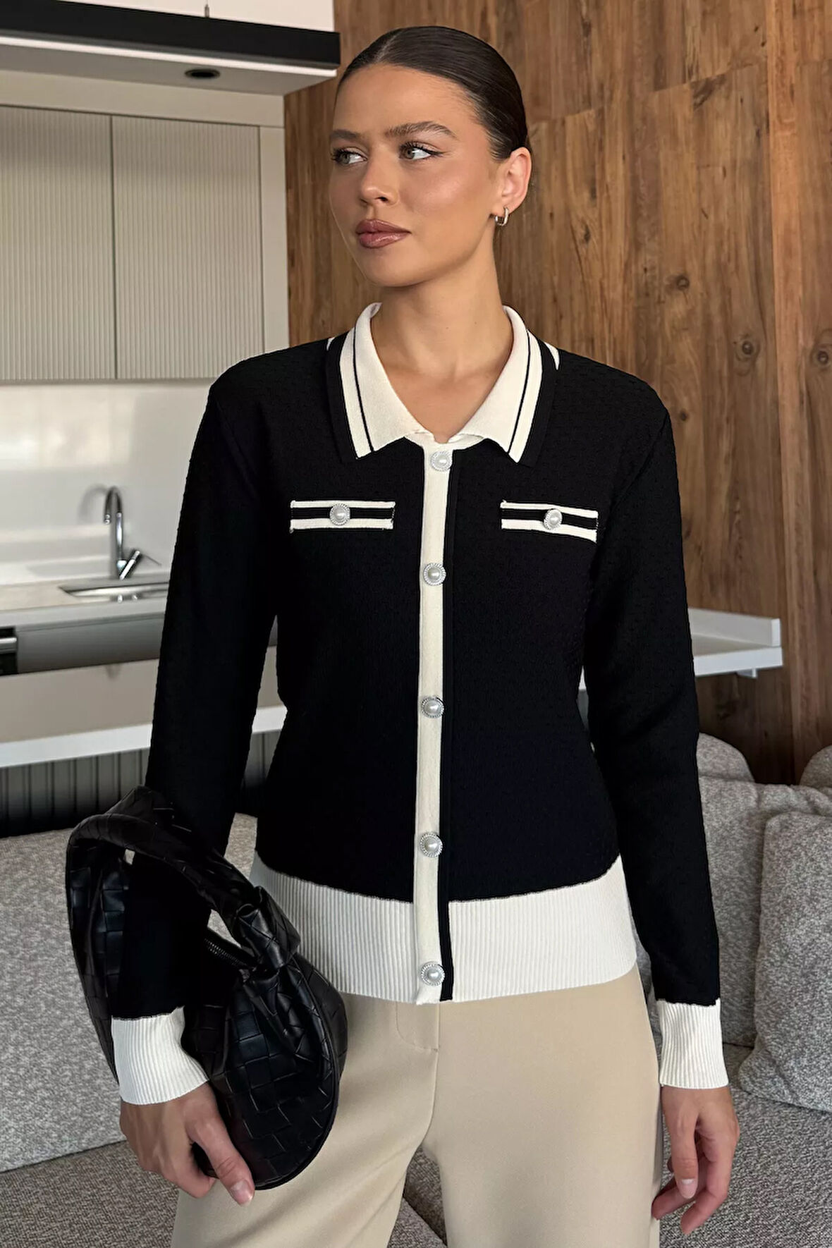 Kadın Polo Yaka İncili Düğme Detaylı Triko Hırka (s-m-l Beden Uyumludur.)