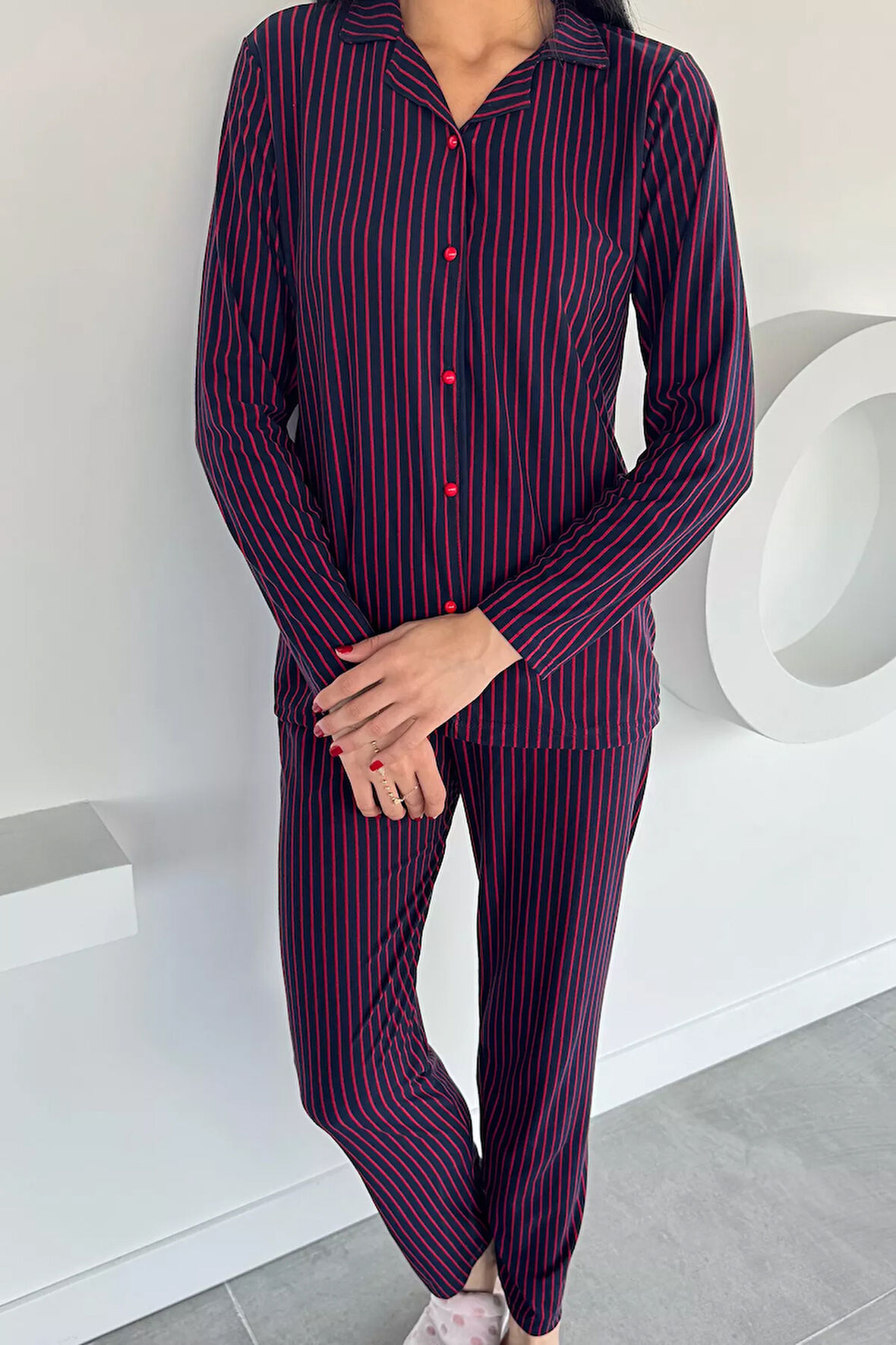 Kadın Düğmeli Desenli Süet Pijama Takımı