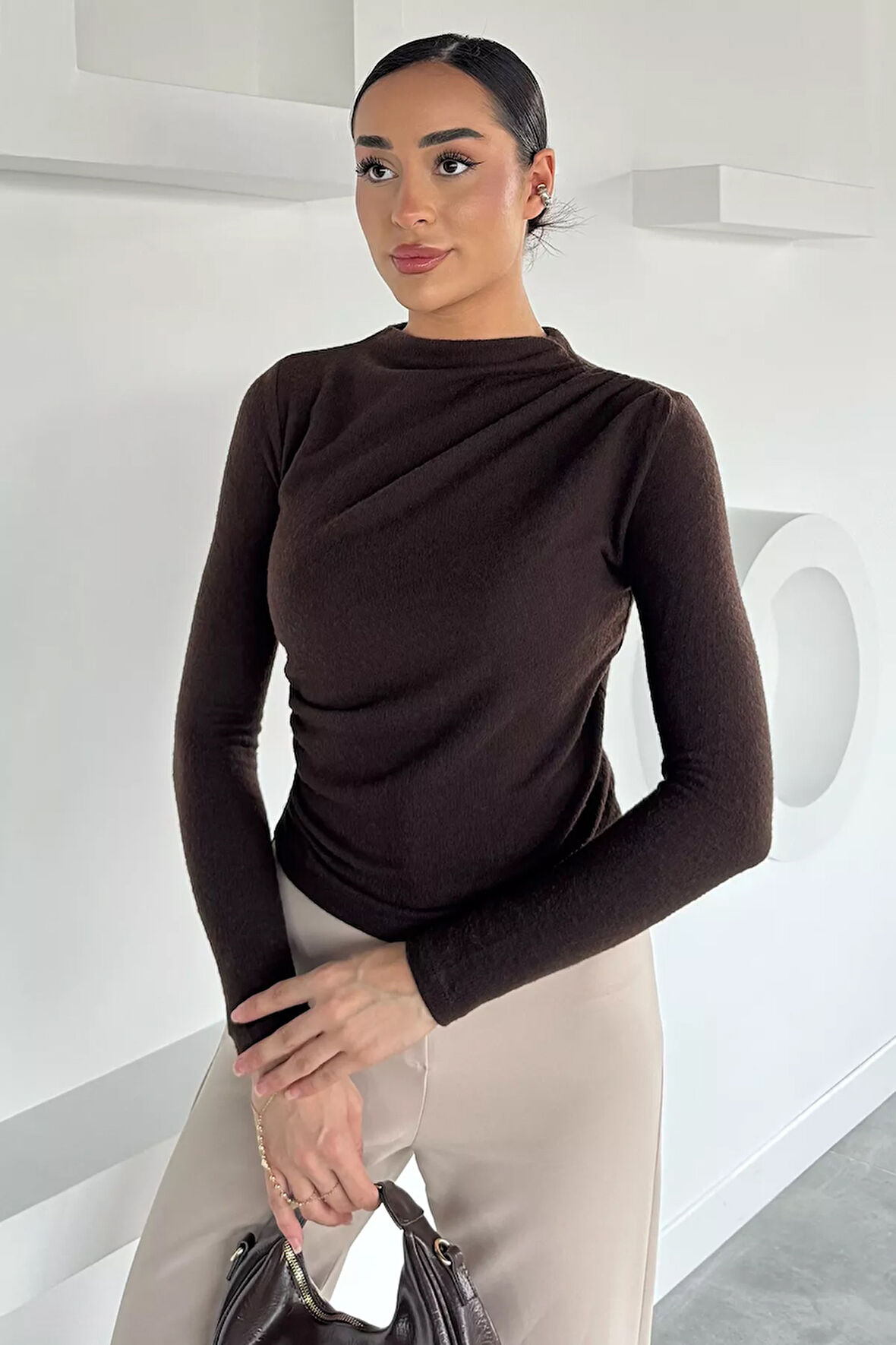 Kadın Omuz Ve Yan Büzgülü Bluz