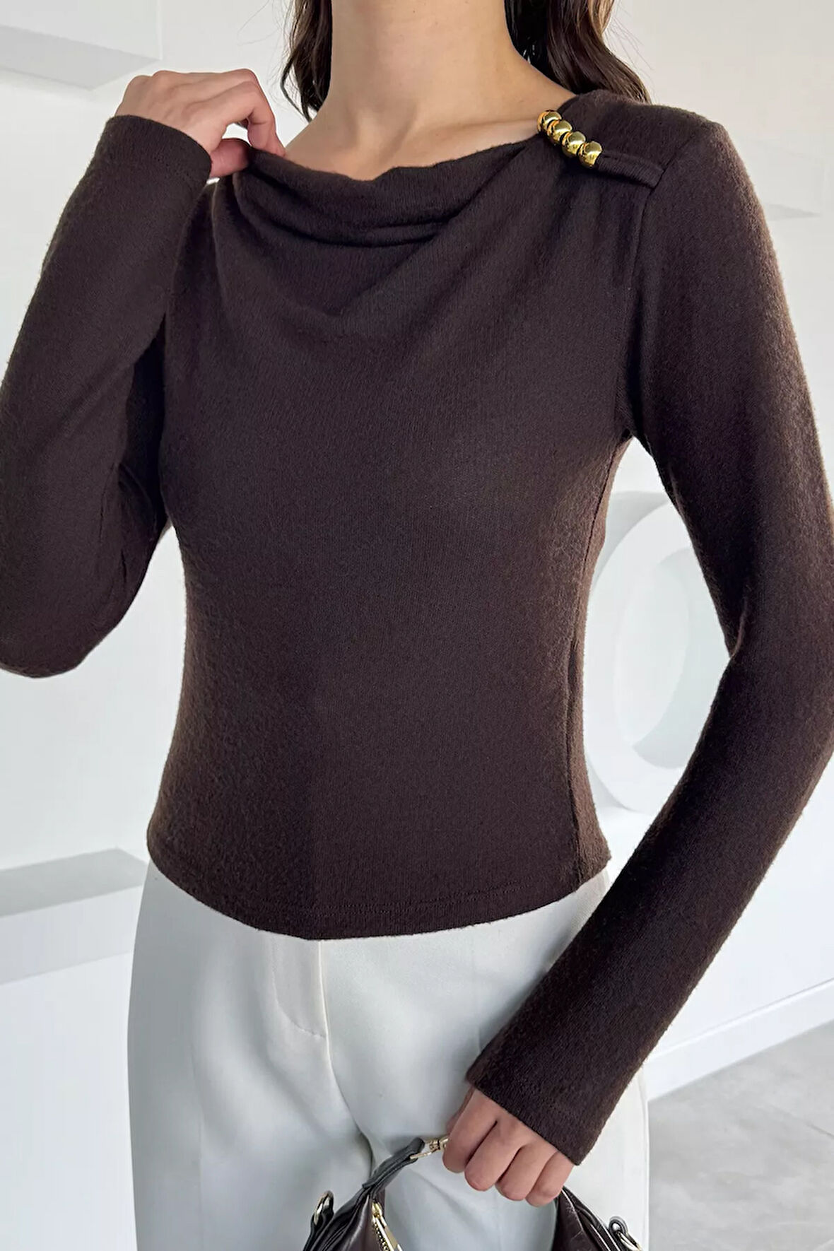 Kadın Omuz Aksesuarlı Bluz