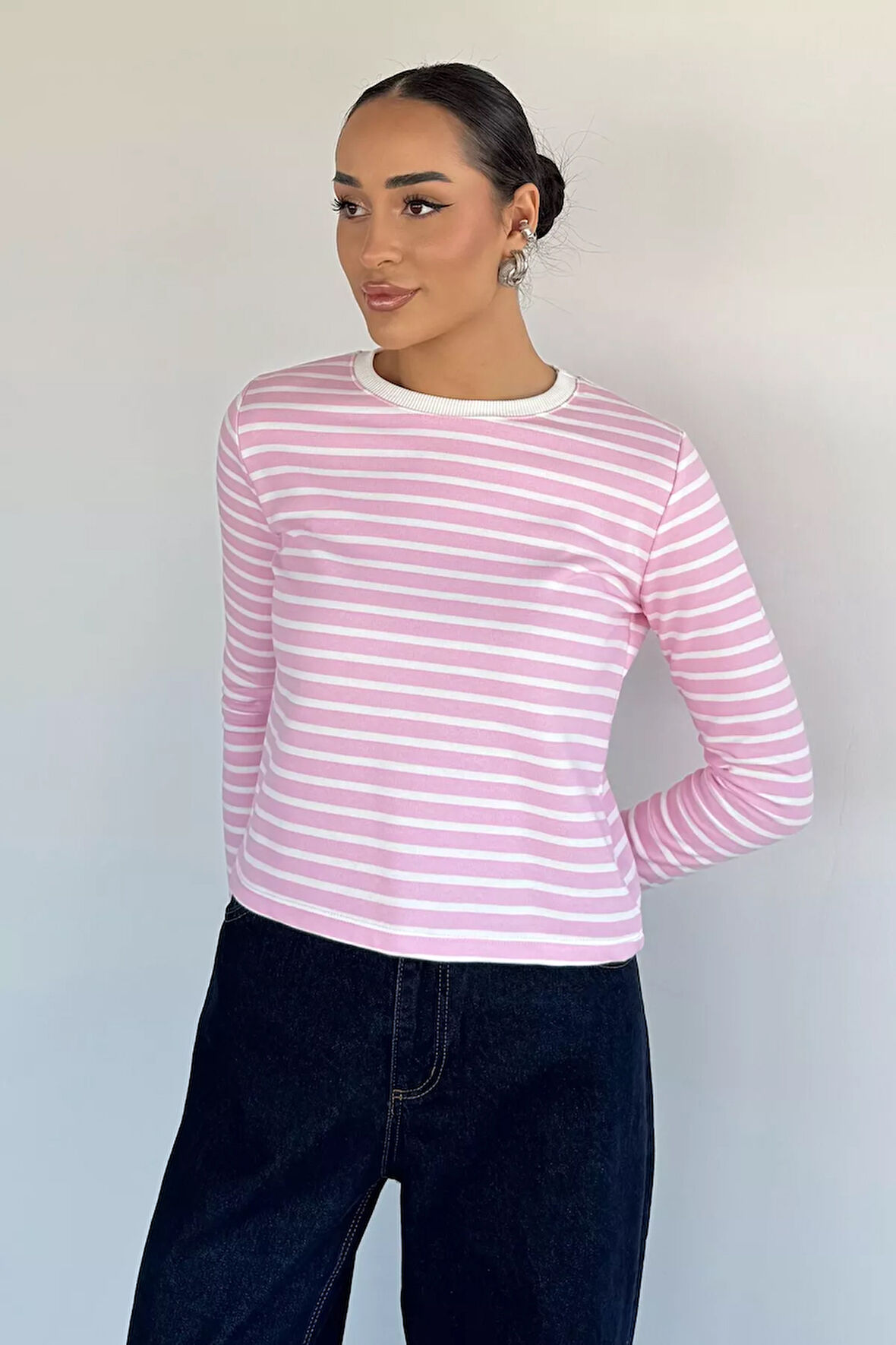 Kadın Bisiklet Yaka Çizgi Desenli Sweatshirt