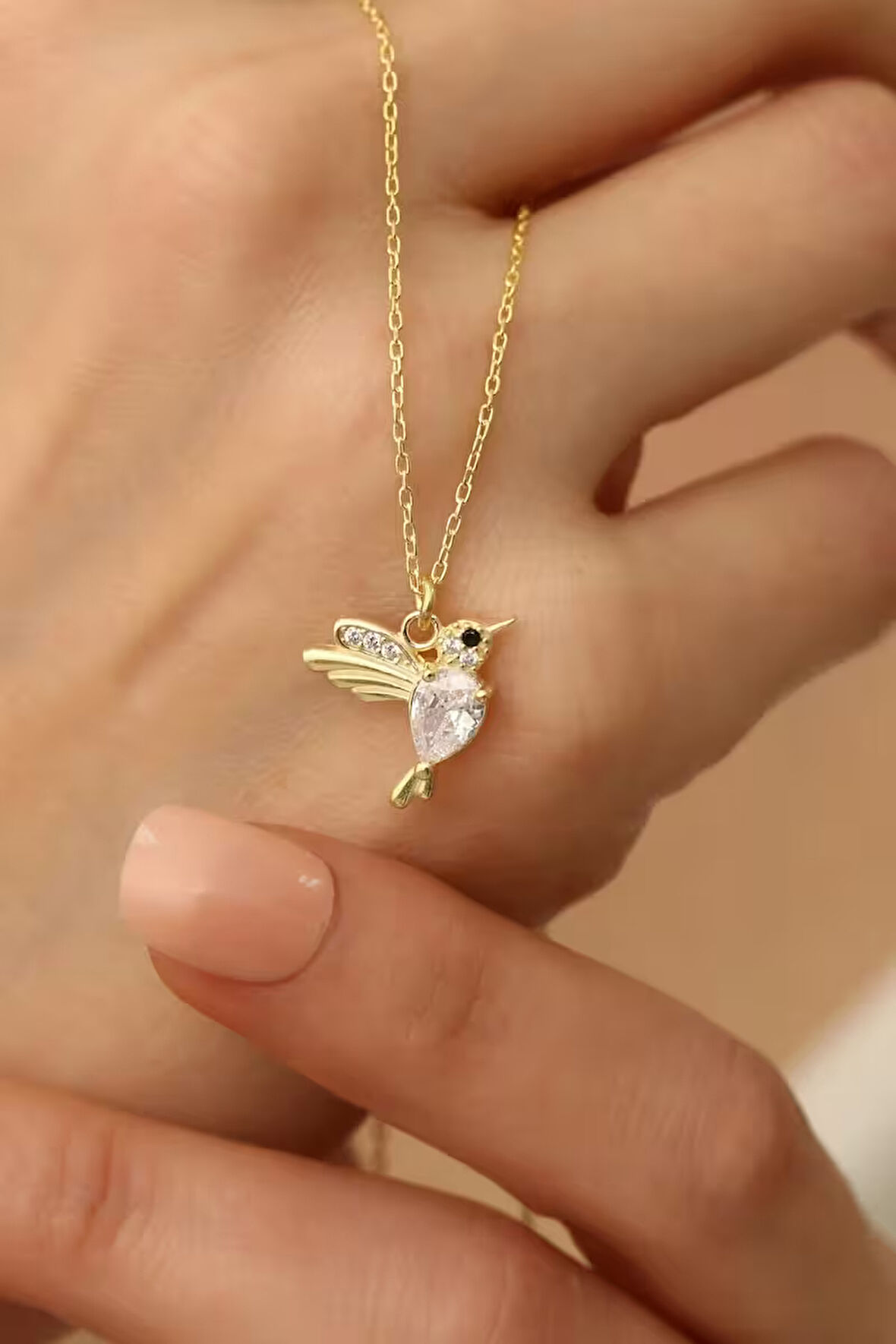 925 Ayar Gümüş Beyaz Taşlı Arı Kuşu Kolye