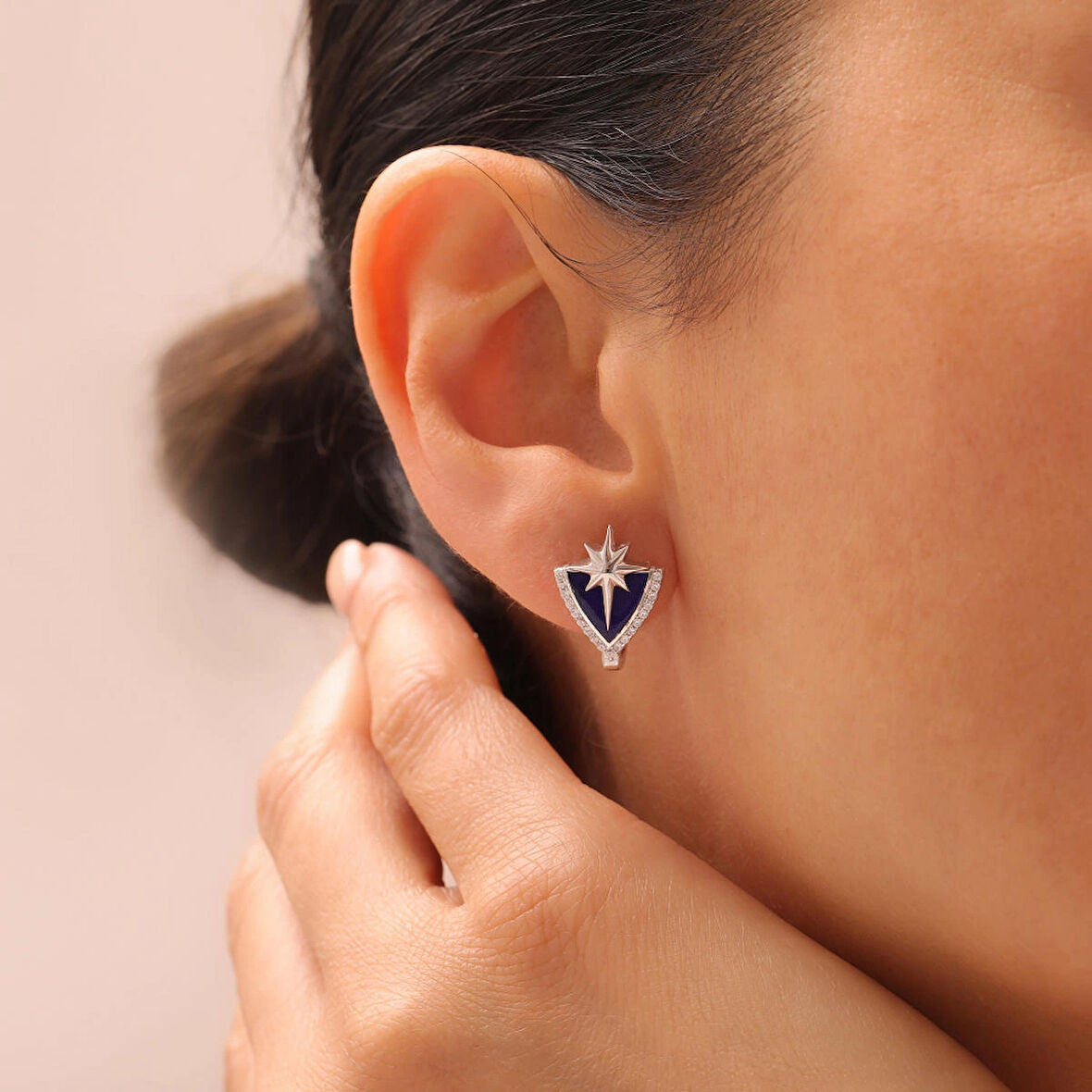  925 Ayar Gümüş Kutup Yıldızlı  Mineli Zirkon Taşlı Küpe (Gümüş)