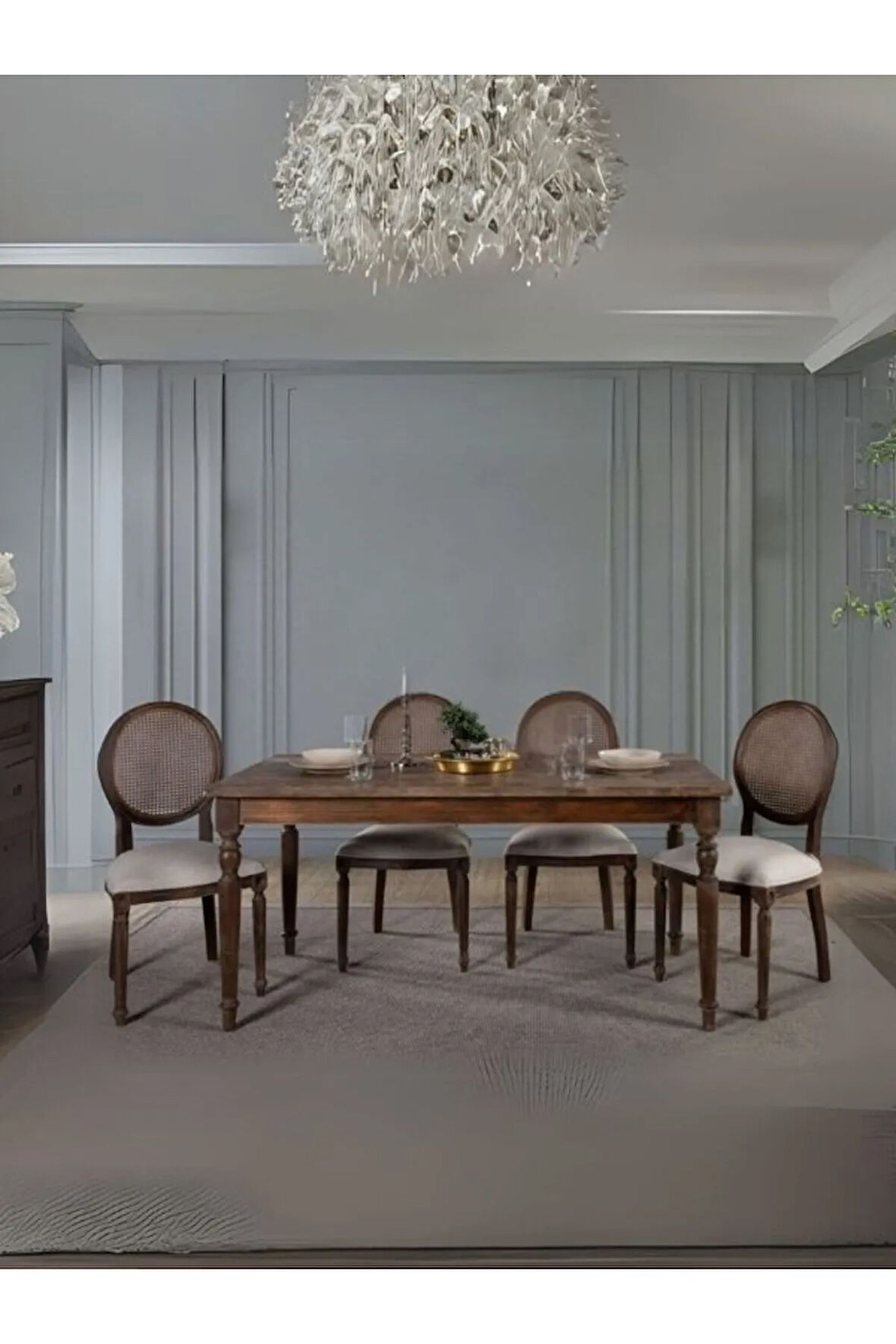 Madalyon Hazeranlı Sandalye