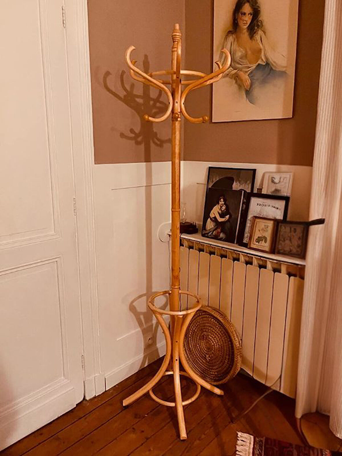 Hawthorne 6'lı Ahşap Tonet Askılık