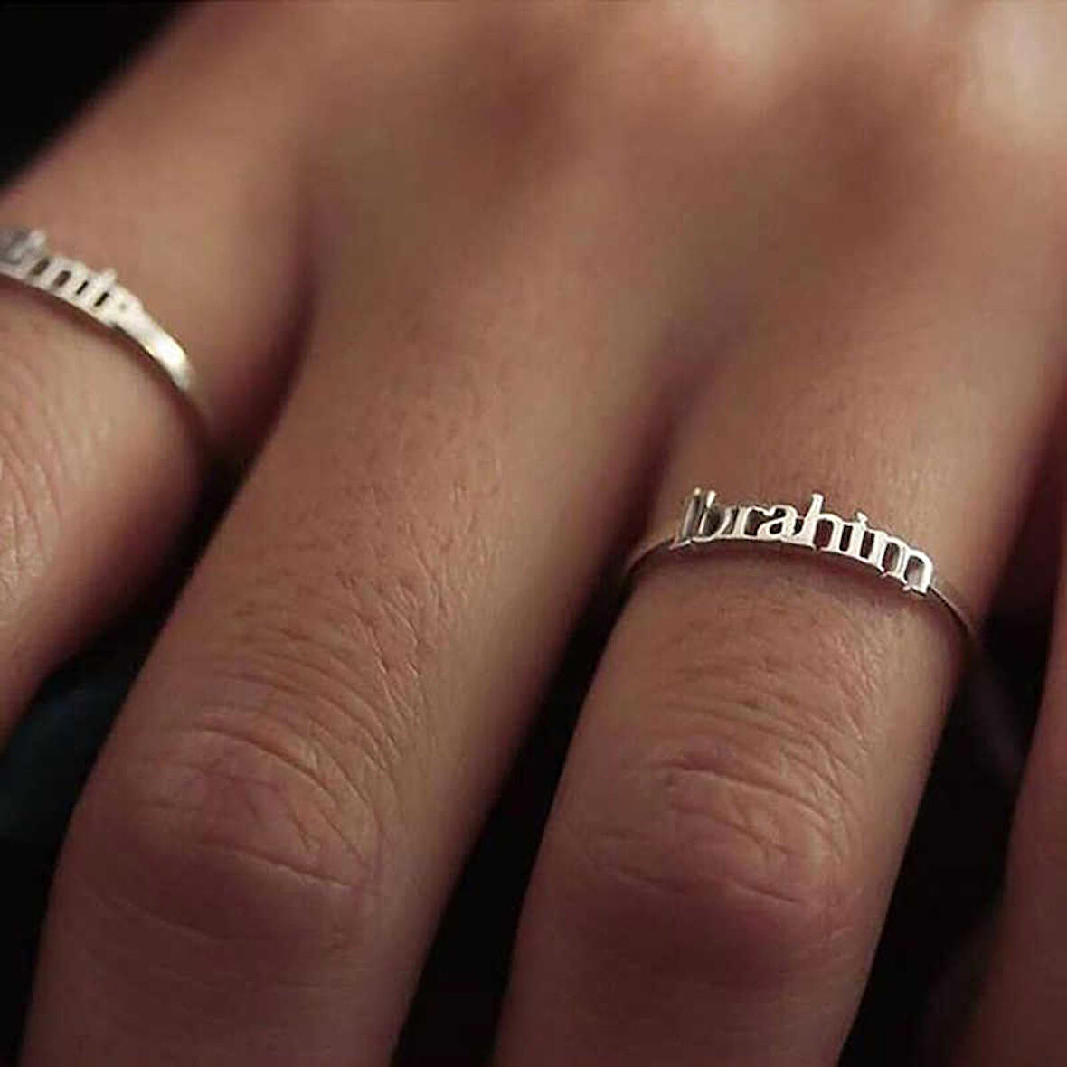 Gümüş Kişiye Özel İsim Yazılabilen Kadın Yüzük