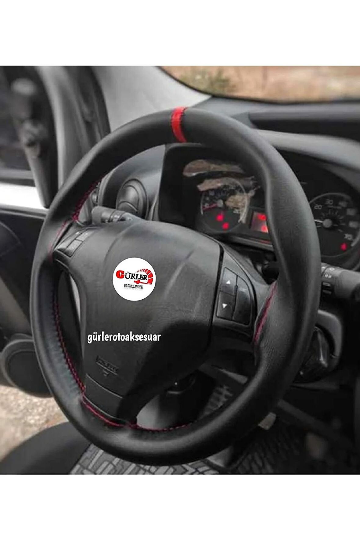 Fiat Linea Uyumlu Dikmeli Direksiyon Kılıfı Soft Siyah Deri Kırmızı Yüzüklü A+plus ( 38×10.5cm )