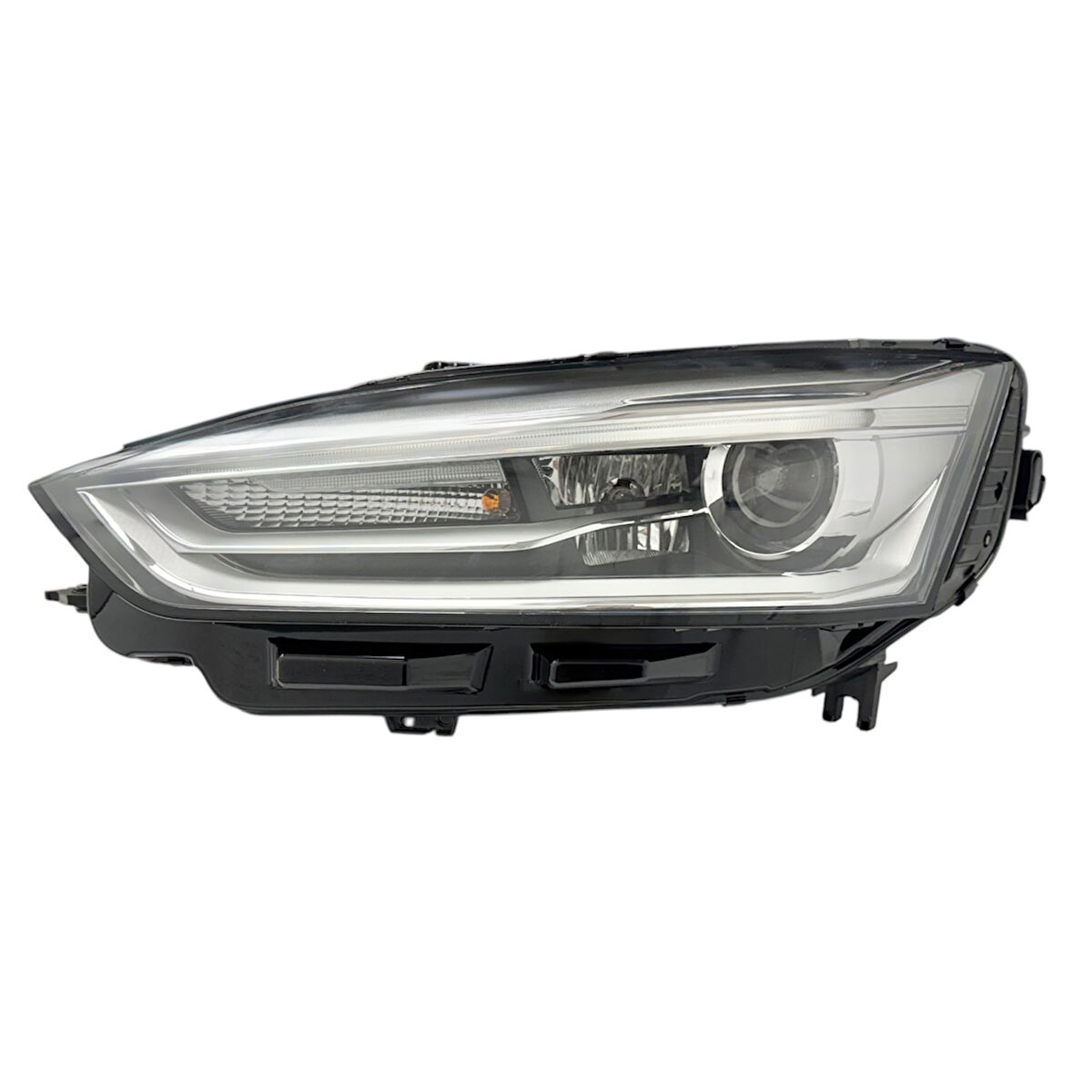 Audi A5 Far 2016-2020 Sol  (Tek Mercek) ,8W6941043C