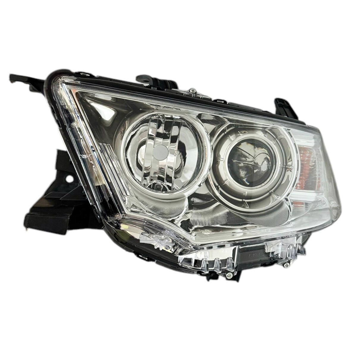 Mitsubishi L200 Far Sol  (Mercekli Motorlu) ,UNİ-FAR-410