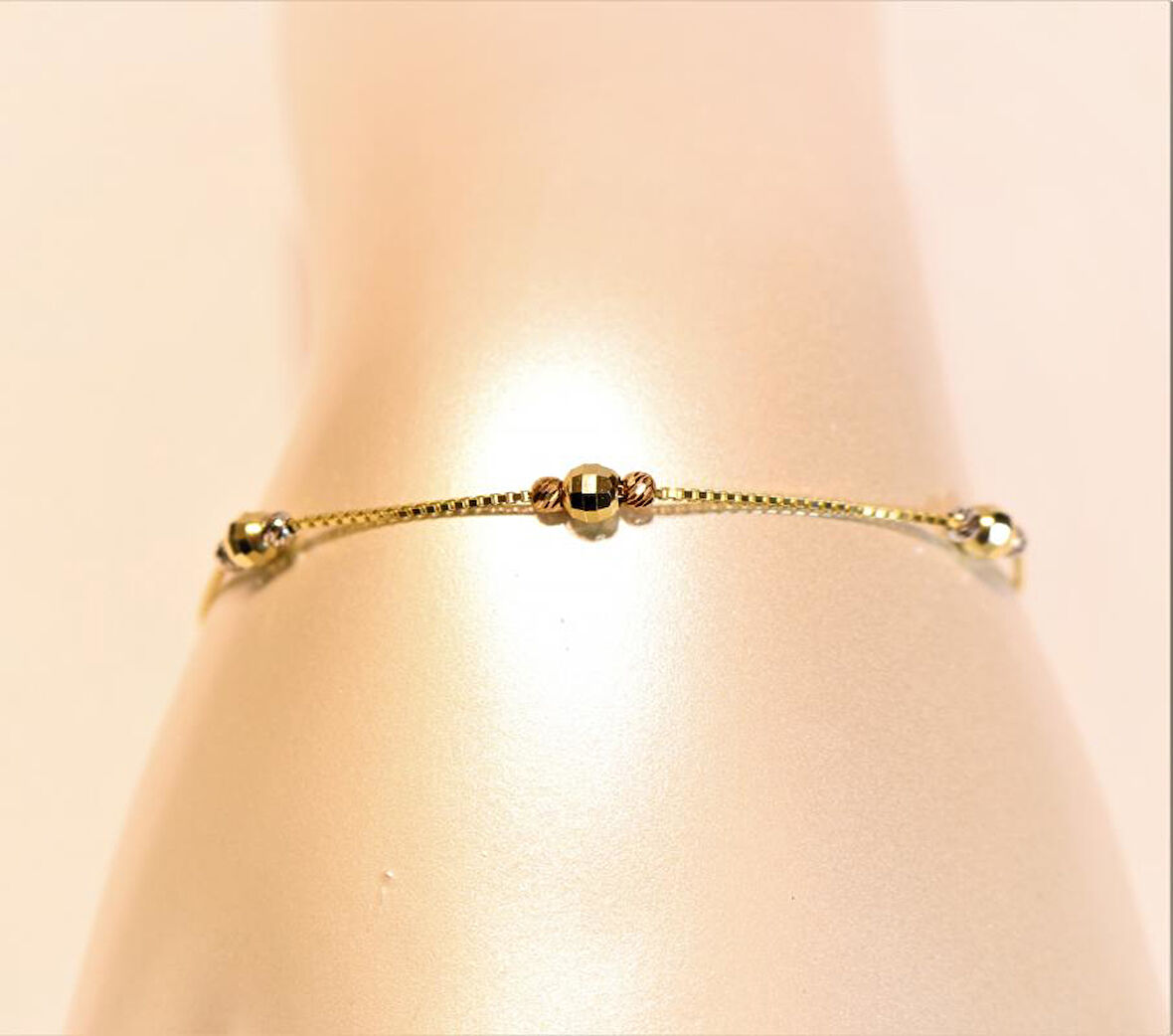 Altın Dorika Künye