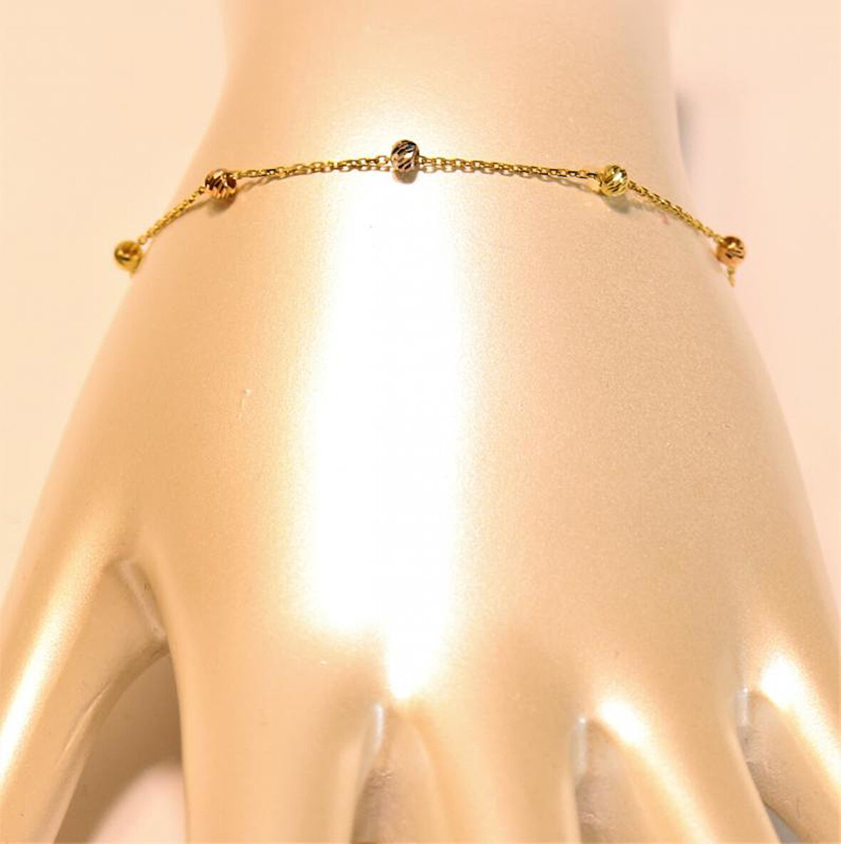 Altın Dorika Toplu  Künye