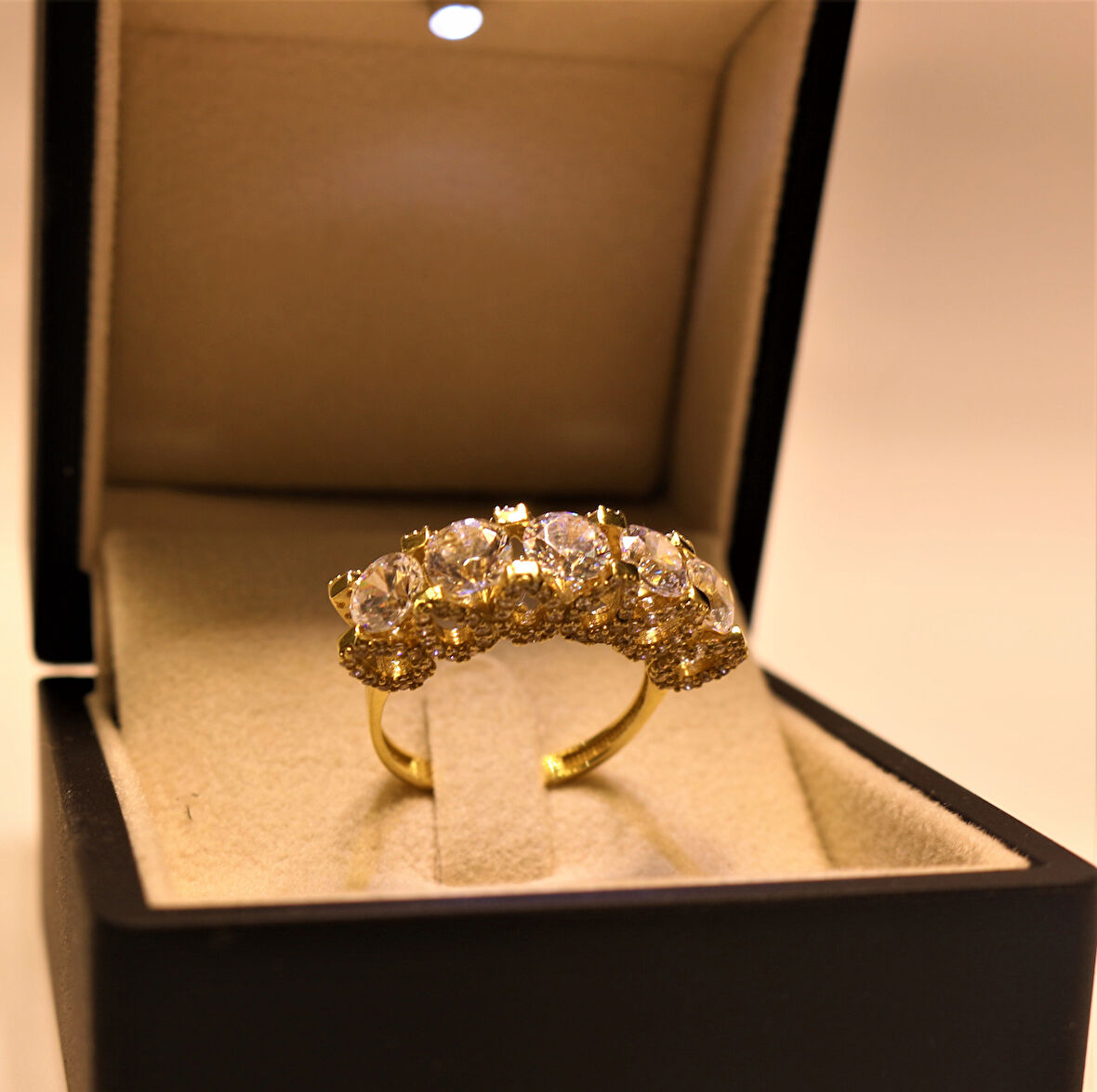 Altın Beştaş Yüzük