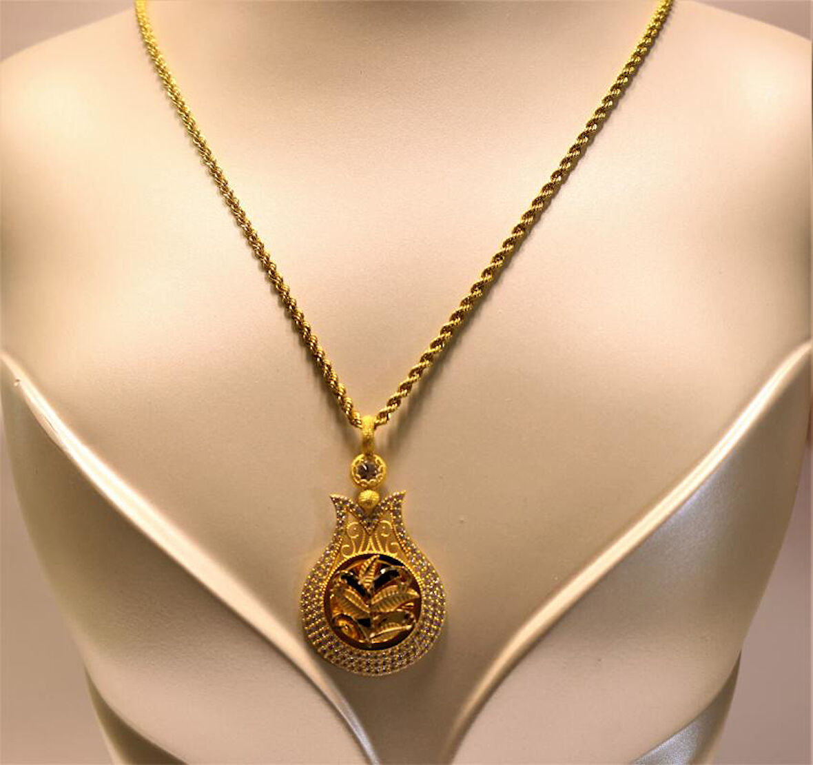 Altın Lale Tuğralı Kolye  Ucu ve Halat Zincir 3749