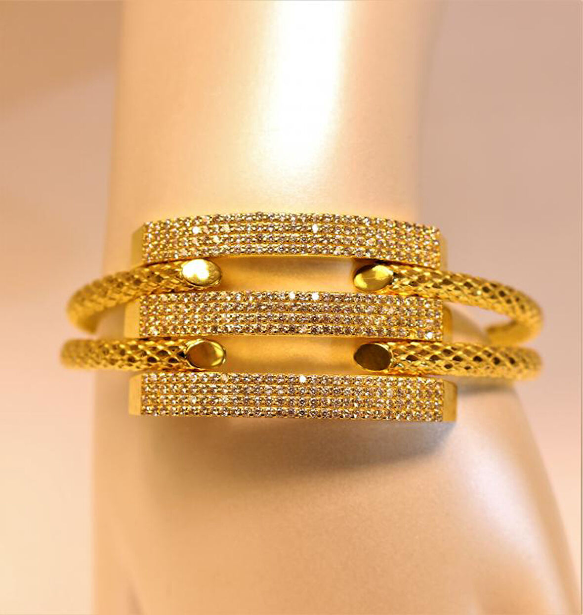 8 Ayar Altın Kaburga Kelepçe Bilezik