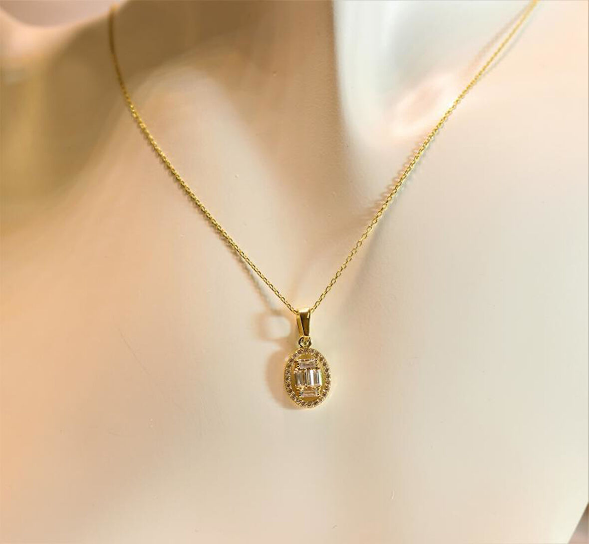 Altın Baget Taşlı Kolye Ucu ve Zinciri