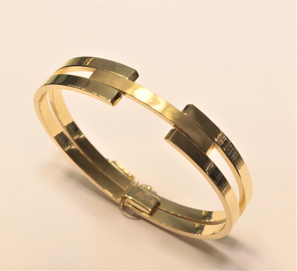 Altın Kaburga Kelepçe Bilezik