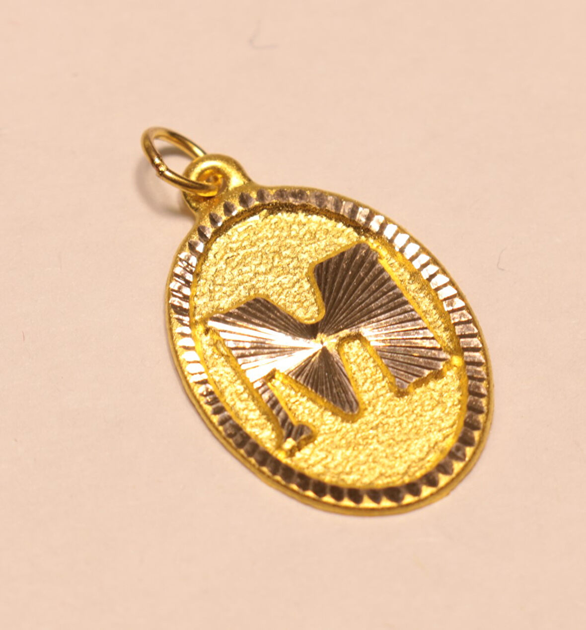 Altın Nostaljik M Harfi