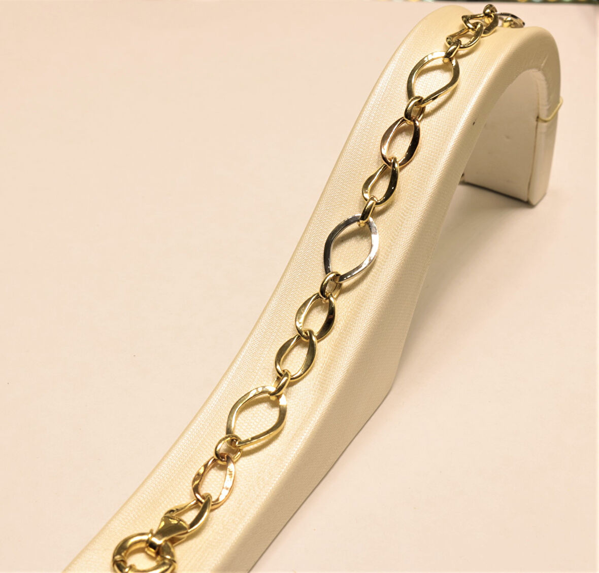 Altın Hallow Bileklik