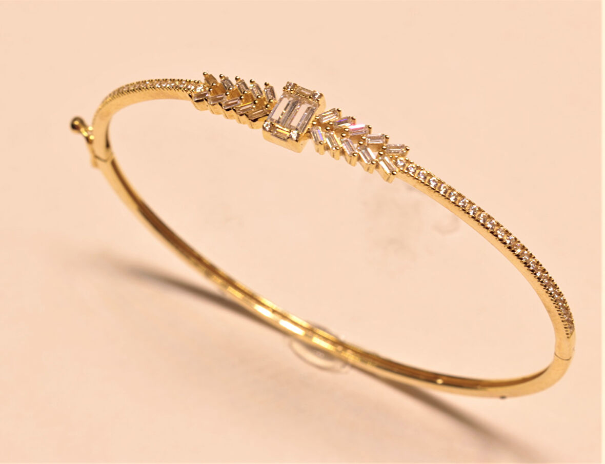 Altın Baget Taşlı Kelepçe Bilezik 3258