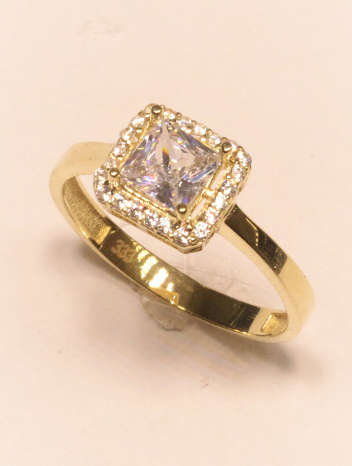 Altın Baget Taşlı Yüzük