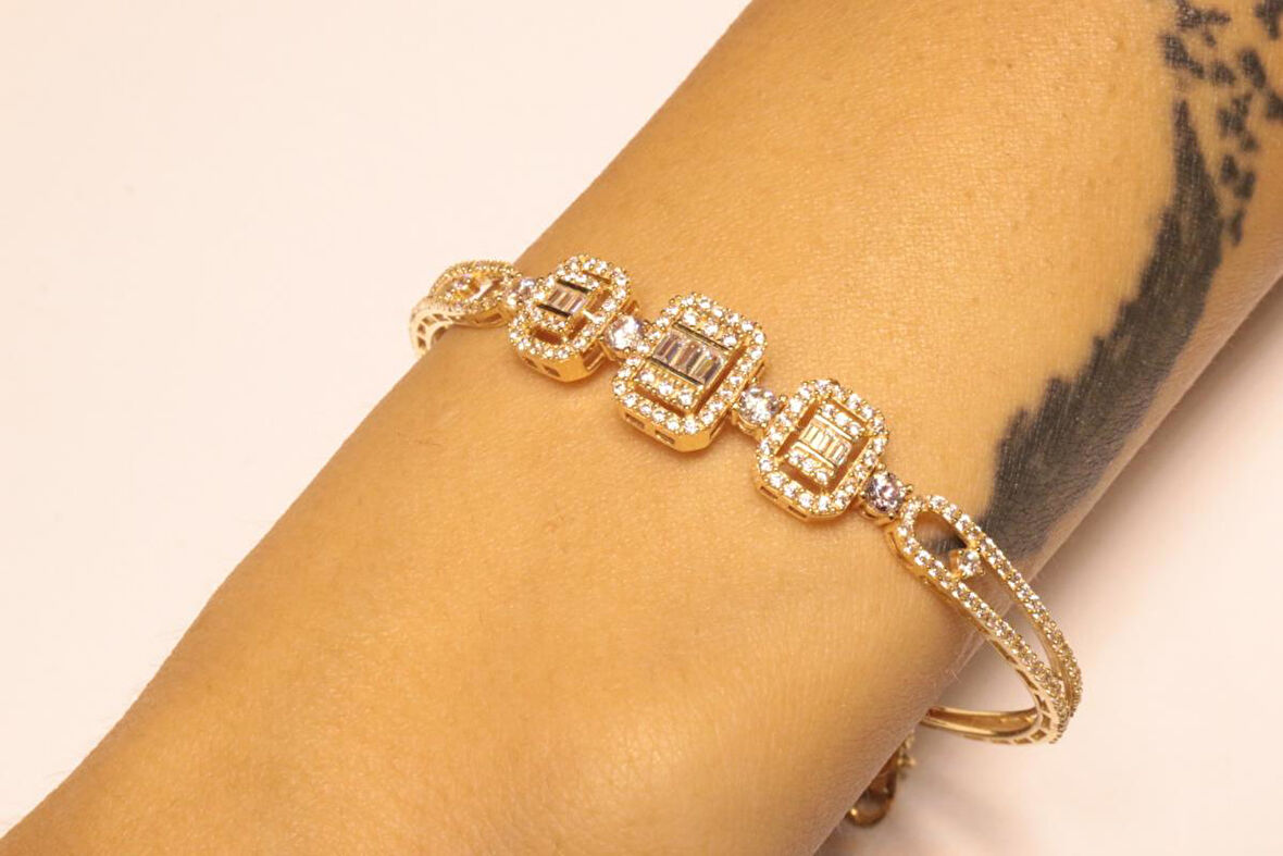 Altın Baget Taşlı Kelepçe Bilezik 3290