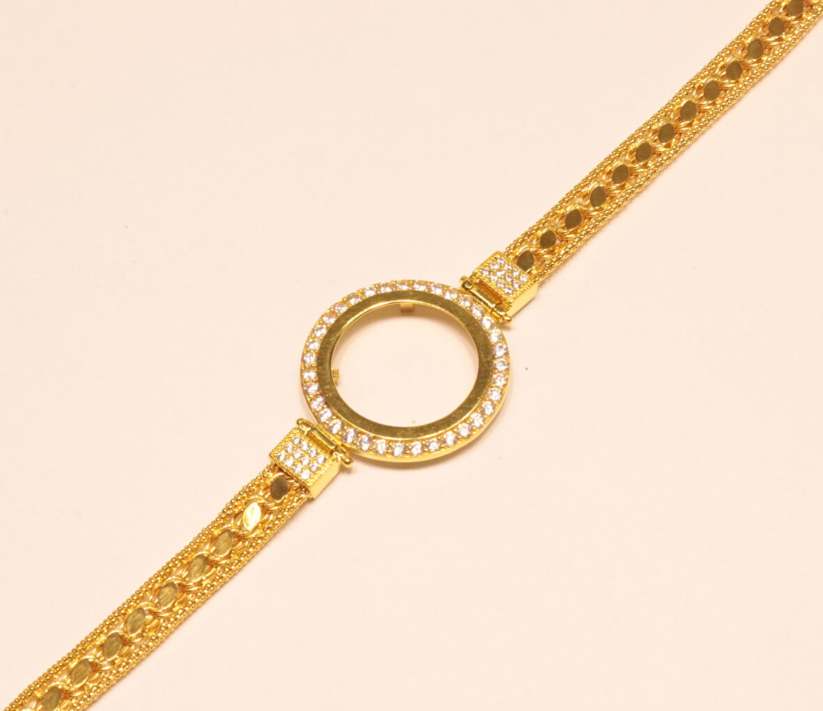 Çeyrek Altın İçin Çerçeve Bileklik