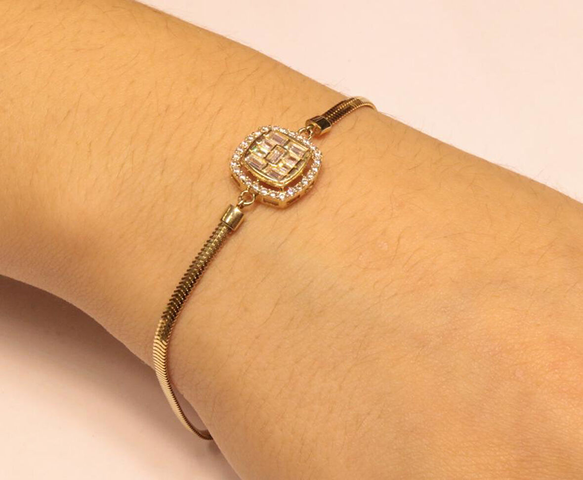 14 Ayar Altın Baget Taşlı Bileklik