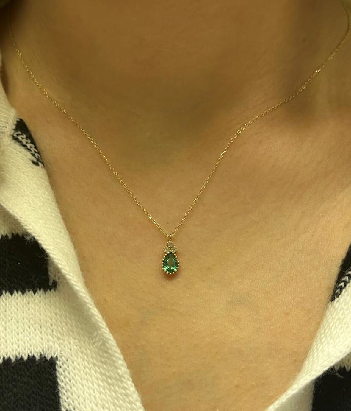 14 Ayar Altın Damla Taşlı Kolye Ucu ve Zinciri 28175