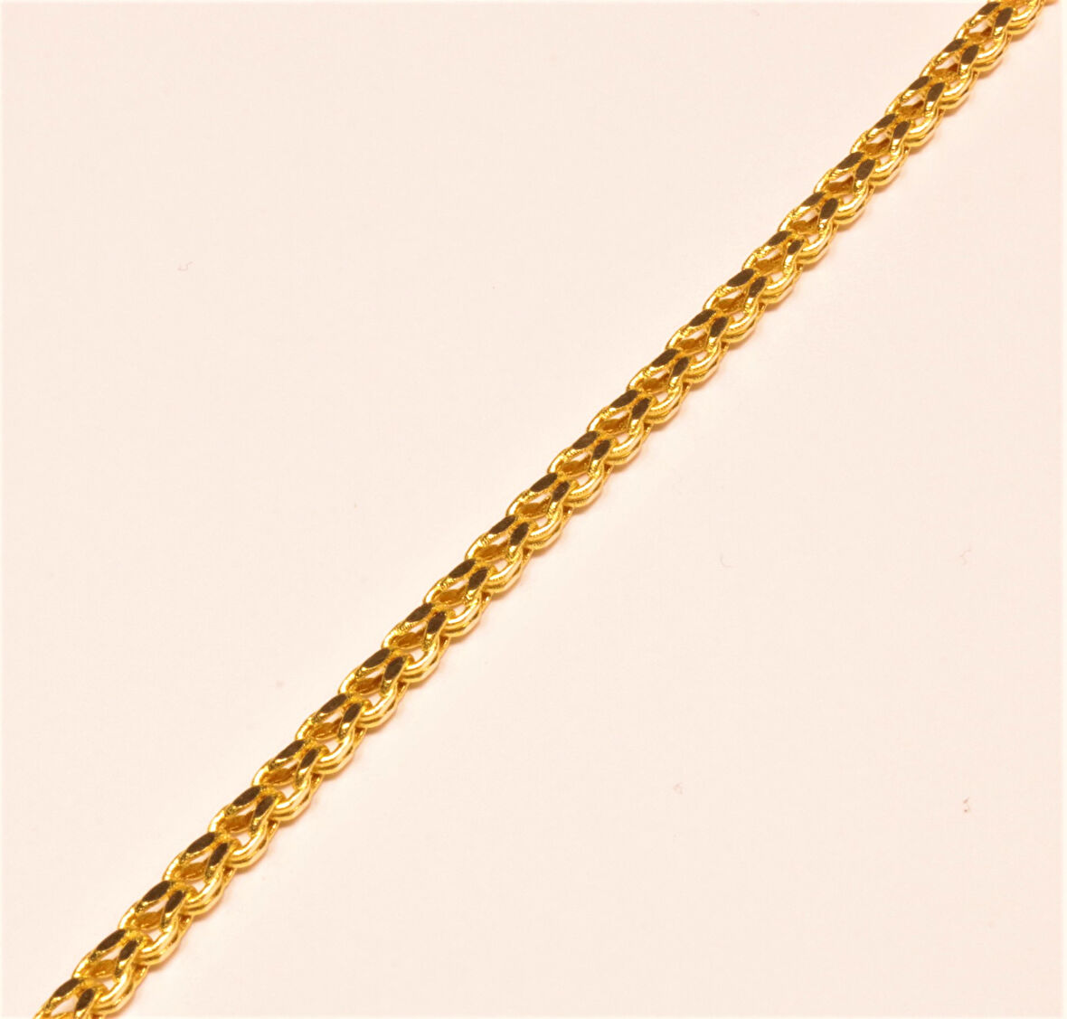 Altın Güverse Model Bileklik