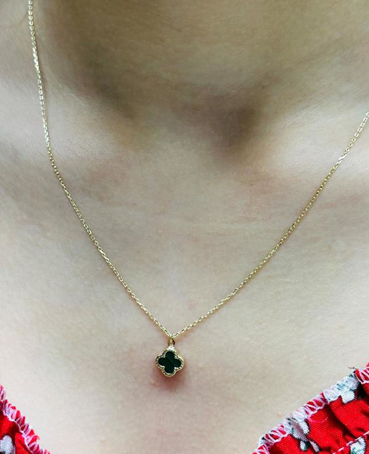 14 Ayar Yeşil Yonca Kolye Ucu ve Zinciri