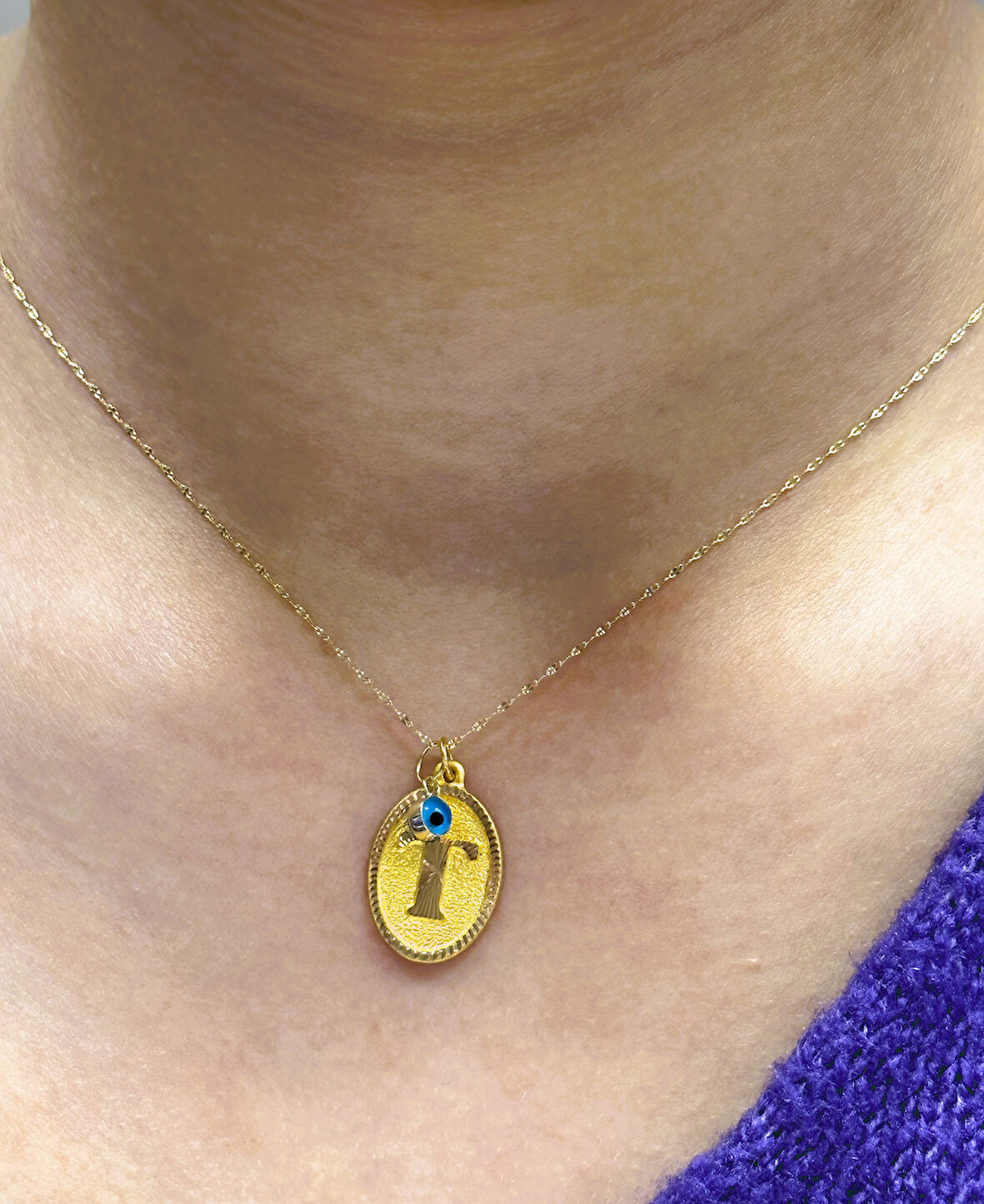 Altın Nostaljik T Harfli Aynalı Zincirli Kolye